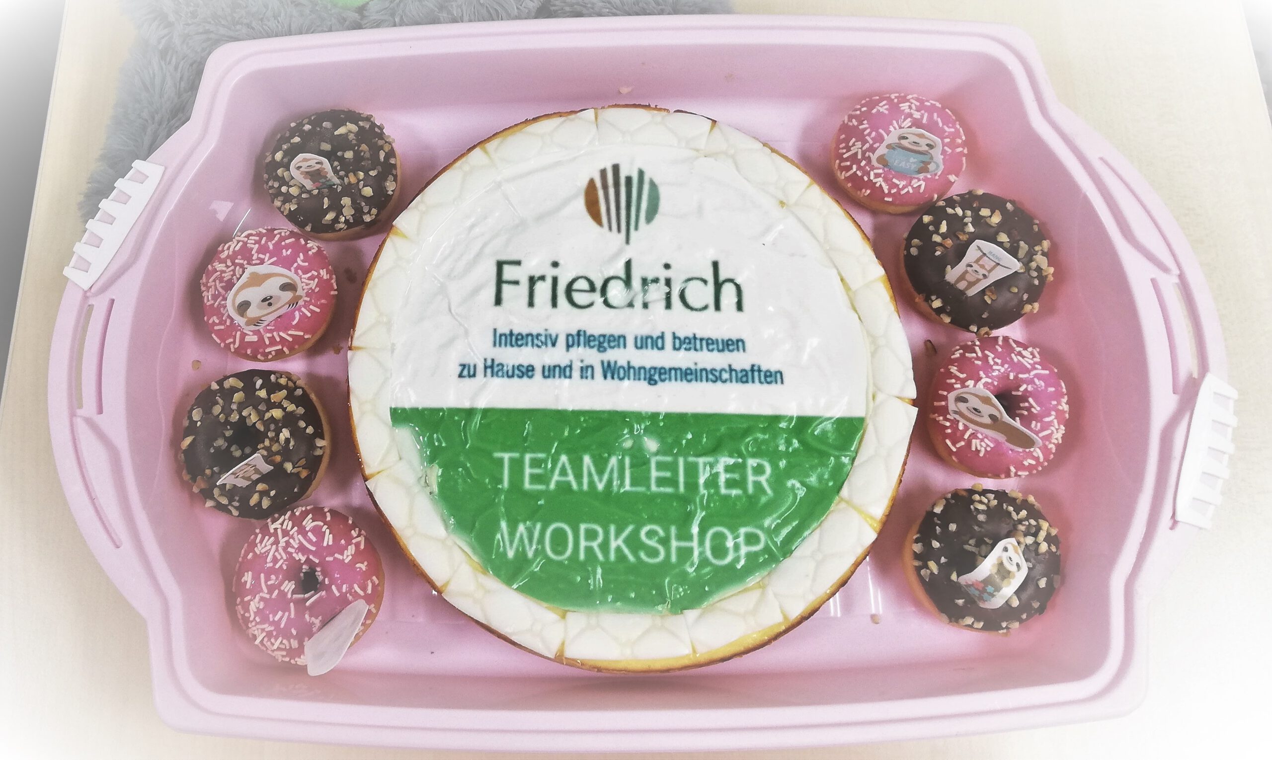 Teamleiter-Workshops beim Pflegedienst Friedrich - Donuts